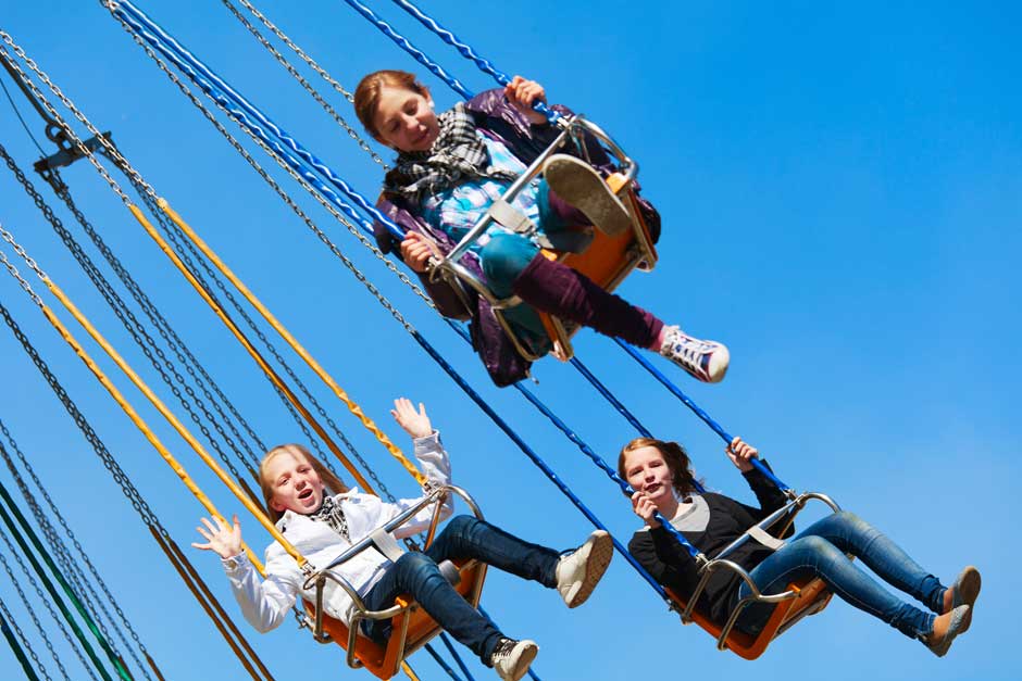 super swinger carnival ride