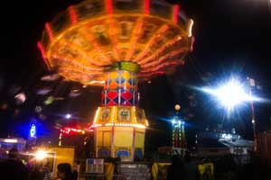 Wave Spinner Ride Amusement Rides For Hire